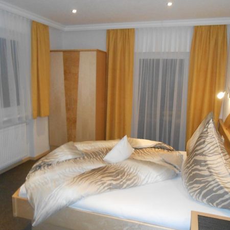 Apart Zangerle Kappl  Chambre photo