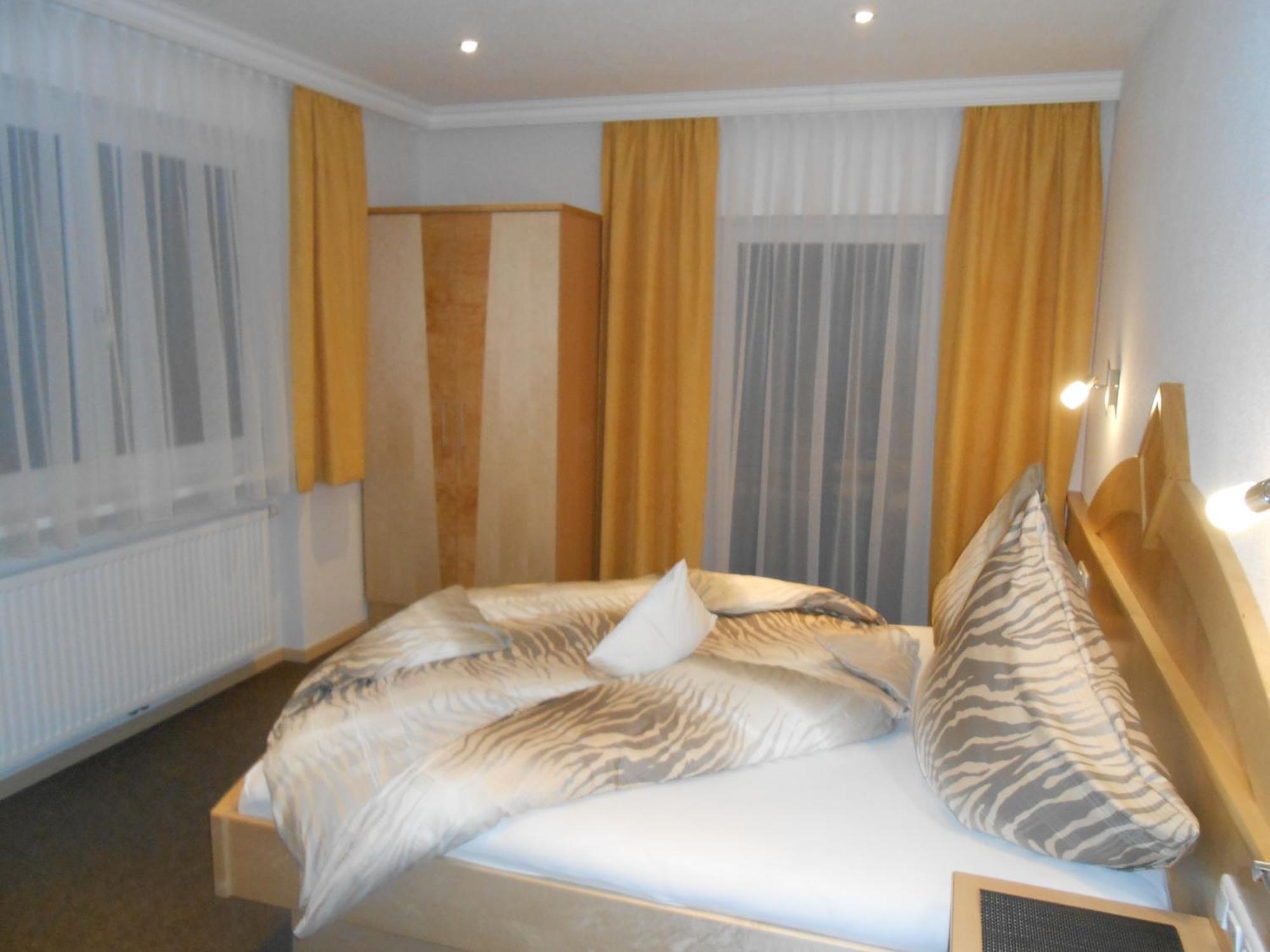 Apart Zangerle Kappl  Chambre photo