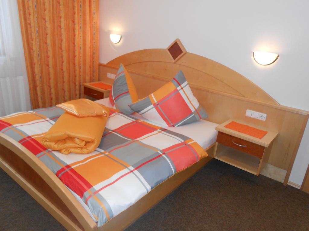 Apart Zangerle Kappl  Chambre photo