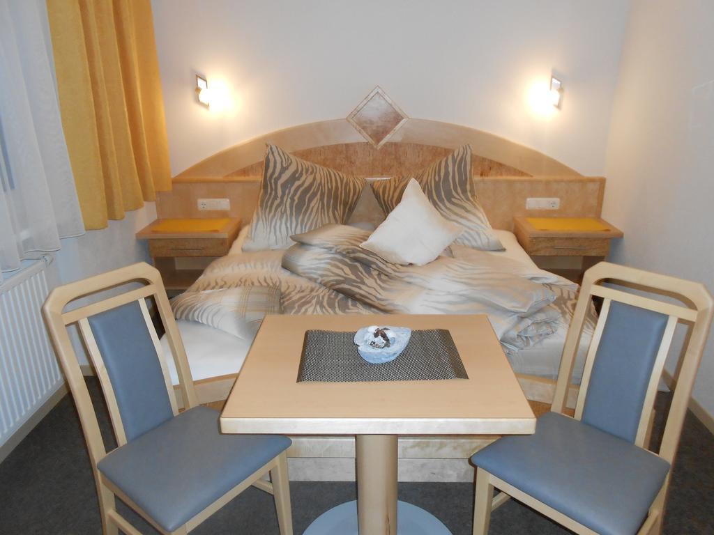 Apart Zangerle Kappl  Chambre photo